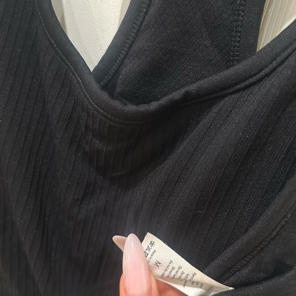 Black tight fitted ribbed tank top - Picture 3 of 3